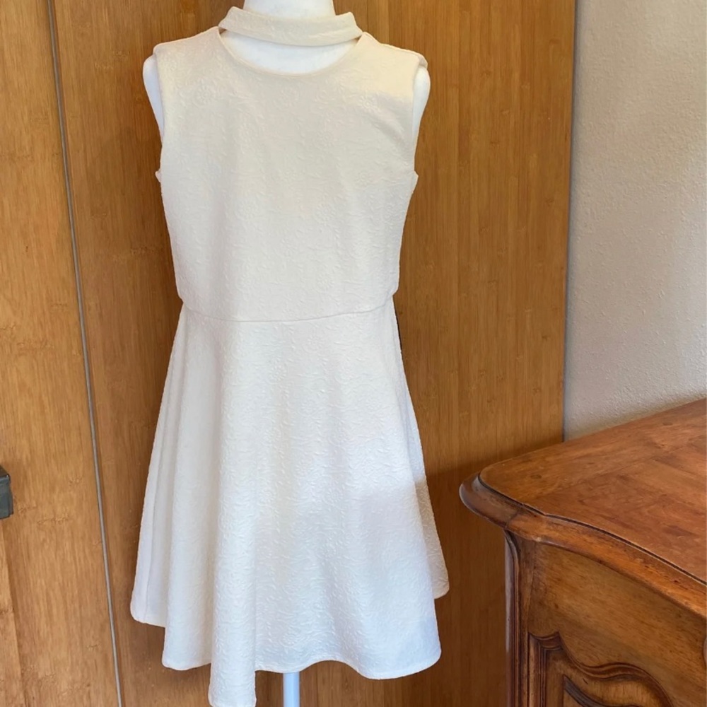 BCBG Tween Holiday Dress in Off White/Cream